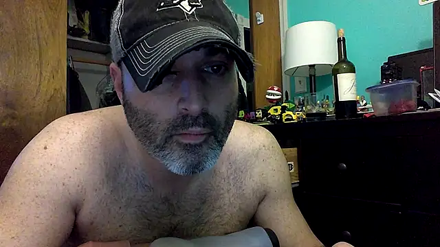 Snapshot of Novabear6996 chatting on 02-20-25, 04:39 Novabear6996 online show from 02-20-25, 04:39