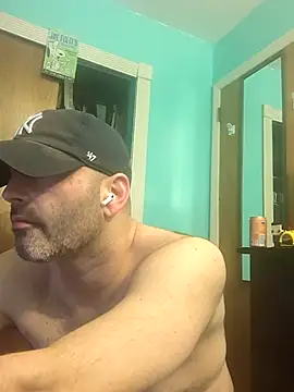 Snapshot of Novabear6996 chatting on 02-26-25, 05:42 Novabear6996 online show from 02-26-25, 05:42