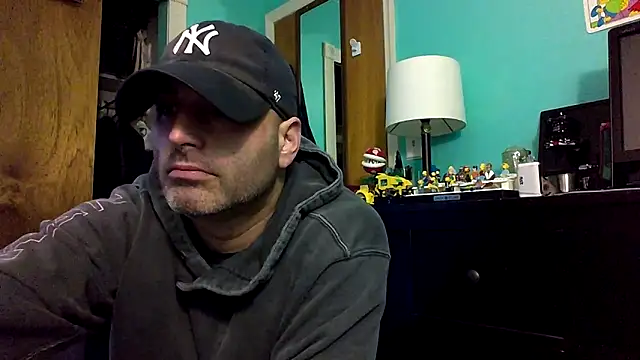 Snapshot of Novabear6996 chatting on 02-27-25, 04:52 Novabear6996 online show from 02-27-25, 04:52
