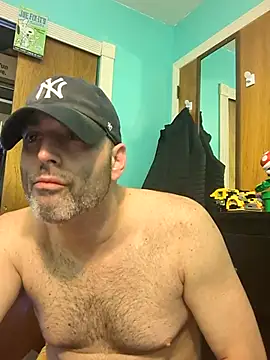 Snapshot of Novabear6996 chatting on 03-11-25, 12:17 Novabear6996 online show from 03-11-25, 12:17