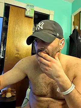 Snapshot of Novabear6996 chatting on 03-21-25, 05:11 Novabear6996 online show from 03-21-25, 05:11