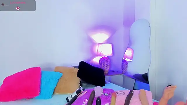 naomy 68 online show from 11-26-25, 03:07