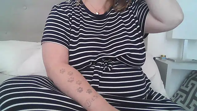 sizha6 online show from 09-27-25, 08:08