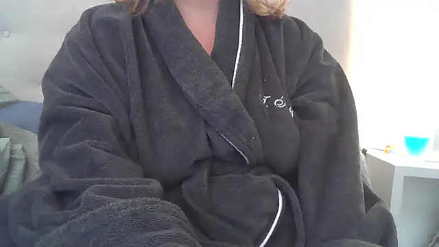 sizha6 online show from 09-30-25, 09:36