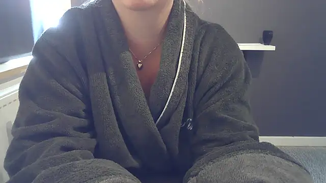 Snapshot of sizha6 chatting on 06-21-26, 05:26 sizha6 online show from 06-21-26, 05:26