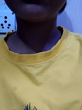 Snapshot of Aaradhna-hoy chatting on 09-09-25, 08:36 Aaradhna-hoy online show from 09-09-25, 08:36