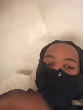 Snapshot of Smaragstr chatting on 03-05-26, 12:45 Smaragstr online show from 03-05-26, 12:45