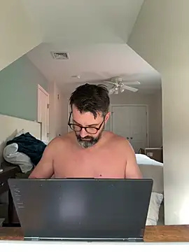 Snapshot of plaintreebull chatting on 12-19-25, 05:31 plaintreebull online show from 12-19-25, 05:31