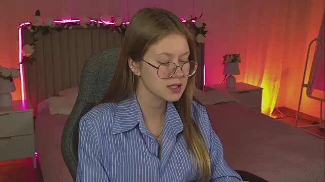 EveMundie online show from 11-13-25, 12:59