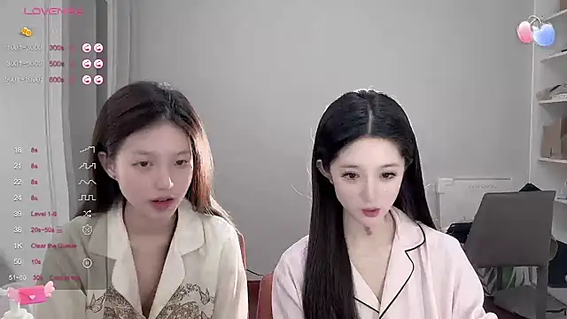 Snapshot of YaYa-521 chatting on 09-27-25, 11:43 YaYa-521 online show from 09-27-25, 11:43