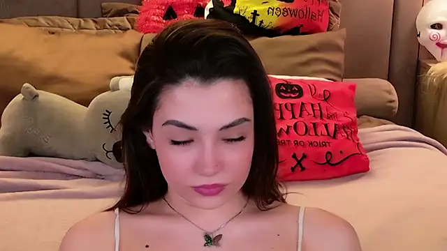 Snapshot of Alice_Deleon chatting on 11-02-25, 11:01 Alice Deleon online show from 11-02-25, 11:01