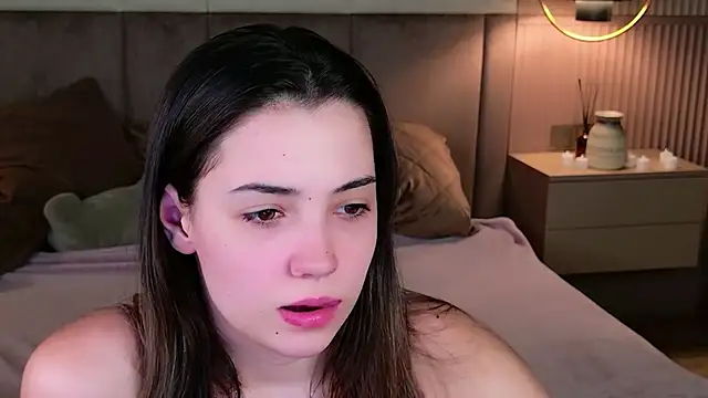 Snapshot of Alice_Deleon chatting on 11-09-25, 10:46 Alice Deleon online show from 11-09-25, 10:46