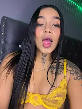 Emily sharlot online show from 06-17-26, 01:19