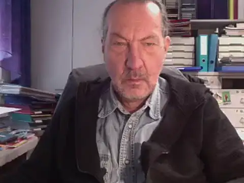 Snapshot of HMStraps01 chatting on 12-20-24, 01:11 HMStraps01 online show from 12-20-24, 01:11