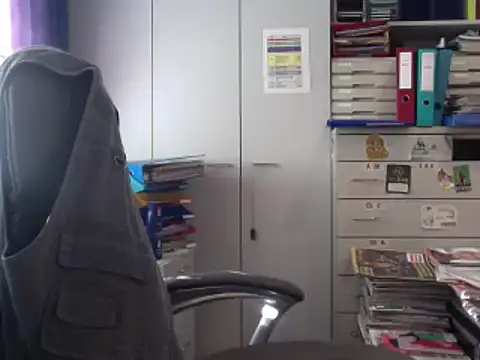 Snapshot of HMStraps01 chatting on 12-30-24, 10:21 HMStraps01 online show from 12-30-24, 10:21