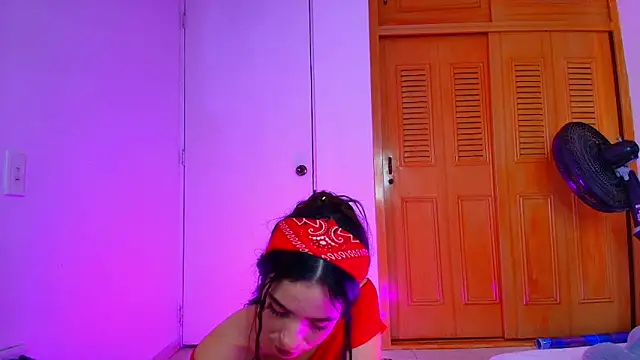 Snapshot of Peach_Rose_ chatting on 03-03-25, 10:10 Peach Rose online show from 03-03-25, 10:10