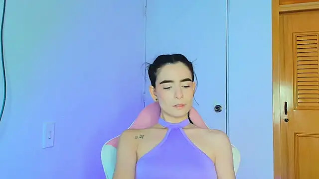 Snapshot of Peach_Rose_ chatting on 03-14-25, 09:00 Peach Rose online show from 03-14-25, 09:00