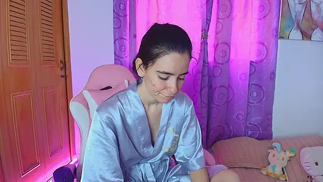 Snapshot of Peach_Rose_ chatting on 09-13-25, 05:46 Peach Rose online show from 09-13-25, 05:46