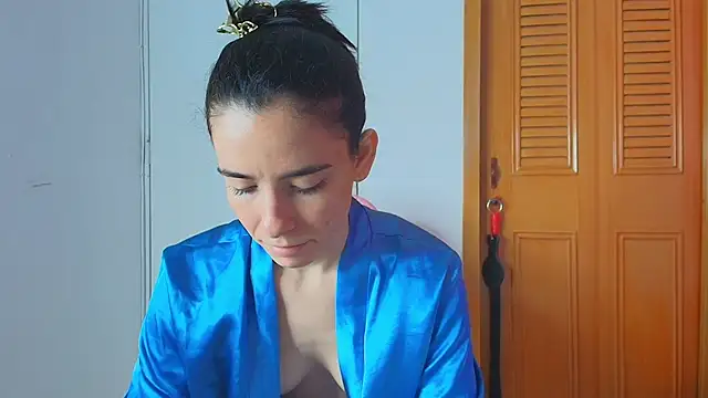 Snapshot of Peach_Rose_ chatting on 09-20-25, 08:21 Peach Rose online show from 09-20-25, 08:21