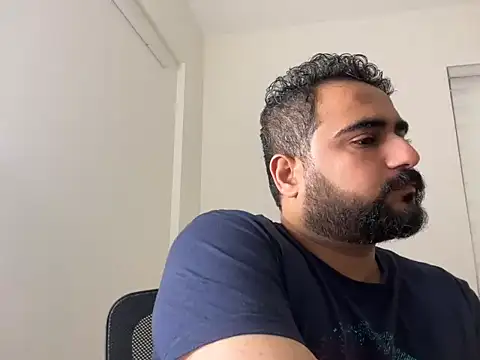 Snapshot of indian_thonger chatting on 12-22-25, 06:54 indian thonger online show from 12-22-25, 06:54