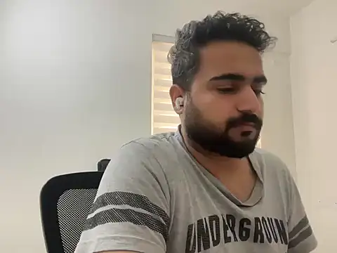 Snapshot of indian_thonger chatting on 07-22-26, 07:00 indian thonger online show from 07-22-26, 07:00