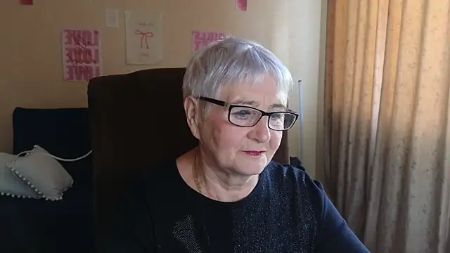Sandra Snowflake online show from 05-28-26, 08:00