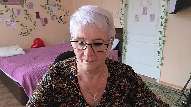 Sandra Snowflake online show from 06-03-26, 11:35