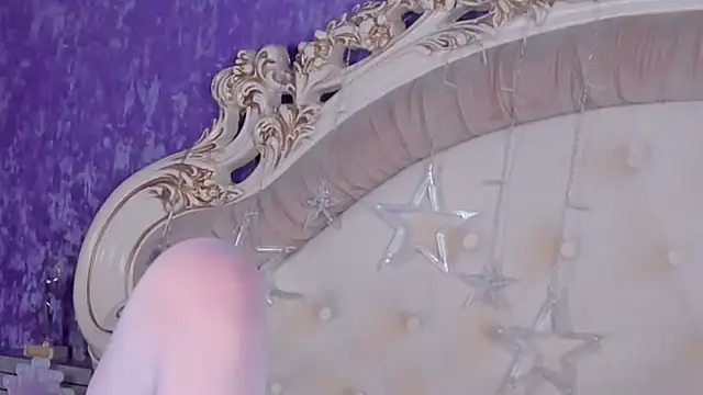 BECKI VRES online show from 02-20-25, 02:13