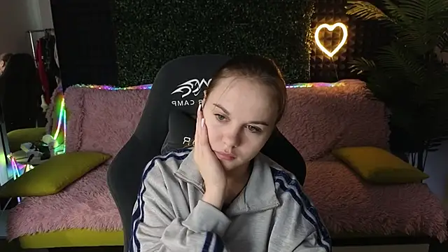 Dyna bae online show from 09-14-25, 01:49