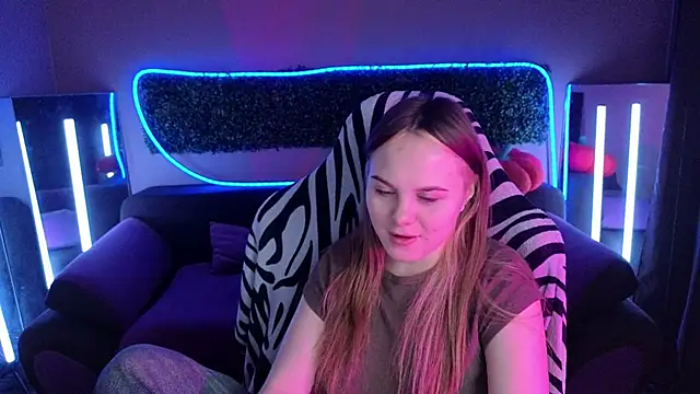 Dyna bae online show from 11-19-25, 02:22