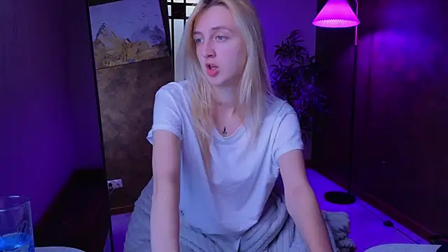 aishiro online show from 09-21-25, 09:33