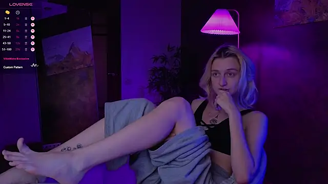 aishiro online show from 10-01-25, 09:15