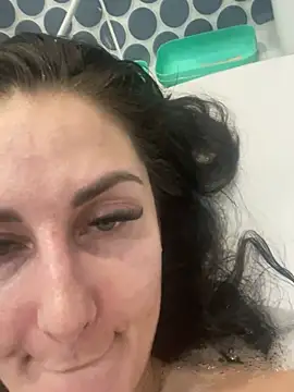 Veronicavirus online show from 02-16-25, 04:32