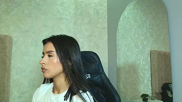 katia foxxx  online show from 05-26-26, 05:31