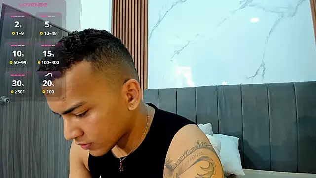 Rafa2004Cruz online show from 09-18-25, 12:18