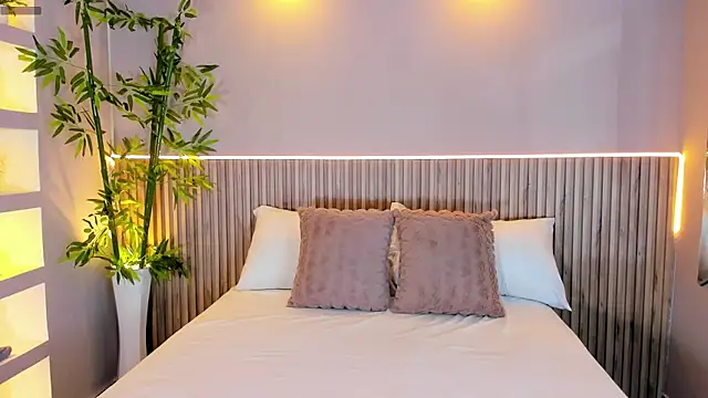 Snapshot of GeorginaReyes chatting on 03-12-25, 10:50 GeorginaReyes online show from 03-12-25, 10:50