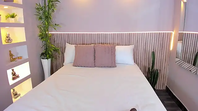 Snapshot of GeorginaReyes chatting on 11-28-25, 10:56 GeorginaReyes online show from 11-28-25, 10:56