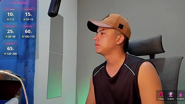 mattiwsmorris  online show from 11-13-25, 03:55