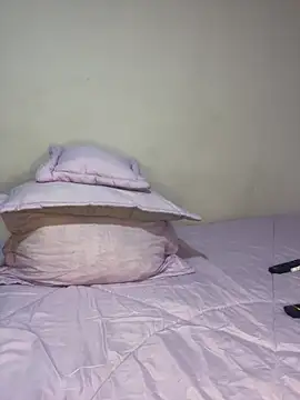 Snapshot of Ohno101 chatting on 02-28-25, 05:15 Ohno101 online show from 02-28-25, 05:15