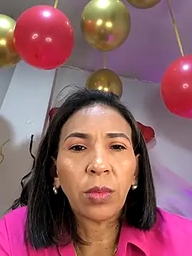 Snapshot of Mrsvictoriaaa chatting on 02-18-25, 02:38 Mrsvictoriaaa online show from 02-18-25, 02:38