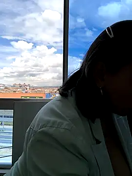 Snapshot of Mrsvictoriaaa chatting on 03-21-25, 03:57 Mrsvictoriaaa online show from 03-21-25, 03:57