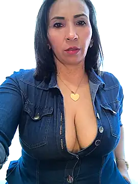 Snapshot of Mrsvictoriaaa chatting on 10-01-25, 07:31 Mrsvictoriaaa online show from 10-01-25, 07:31