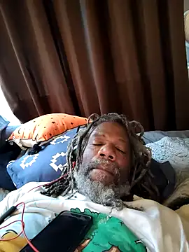 Snapshot of KingSlim56 chatting on 10-31-25, 10:11 KingSlim56 online show from 10-31-25, 10:11