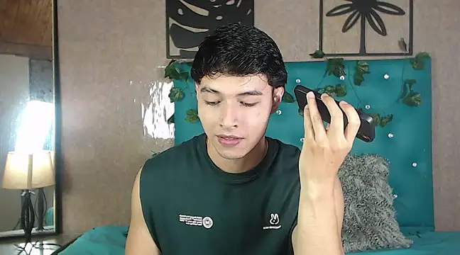 LiamAndrewzz online show from 02-23-25, 12:08