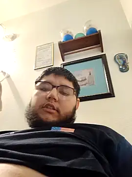 Snapshot of Bigdaddy-Marc chatting on 12-13-25, 11:54 Bigdaddy-Marc online show from 12-13-25, 11:54