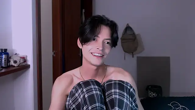 Snapshot of gunther_hda chatting on 03-11-25, 04:21 gunther hda online show from 03-11-25, 04:21