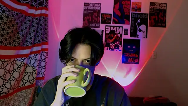 Snapshot of gunther_hda chatting on 09-25-25, 12:25 gunther hda online show from 09-25-25, 12:25