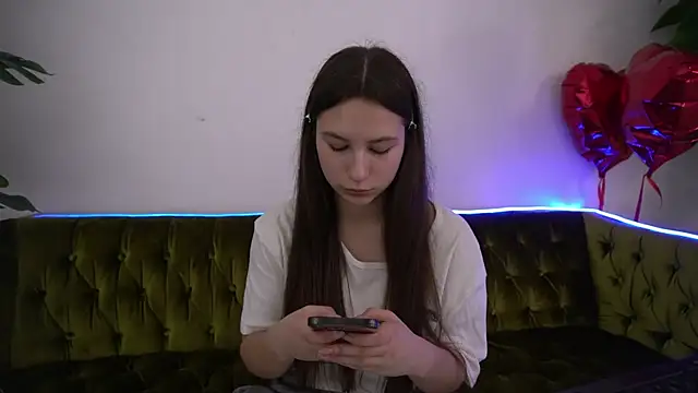 Snapshot of PaigePrado chatting on 03-07-25, 12:34 PaigePrado online show from 03-07-25, 12:34