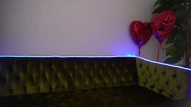 Snapshot of PaigePrado chatting on 03-08-25, 04:17 PaigePrado online show from 03-08-25, 04:17