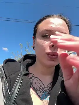 AlishaPrettyBlade online show from 05-25-26, 04:40